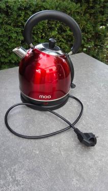 🏠  Rode Retro Moa Waterkoker