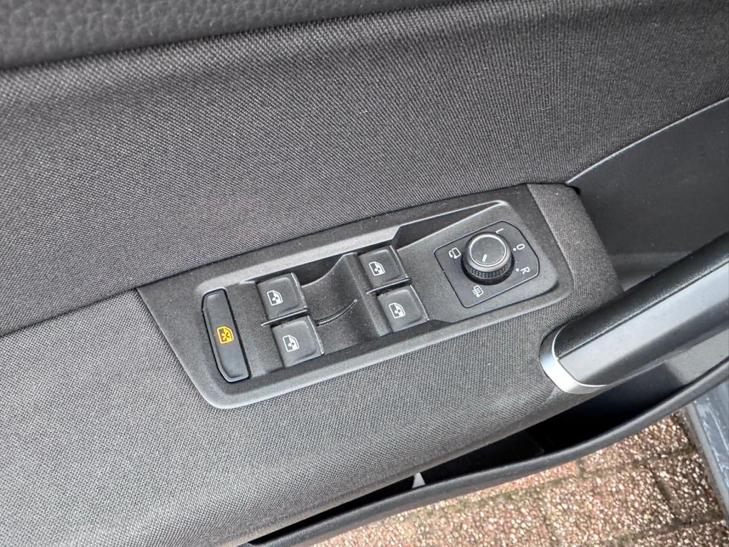 Volkswagen Touran 1.5 tsi highline