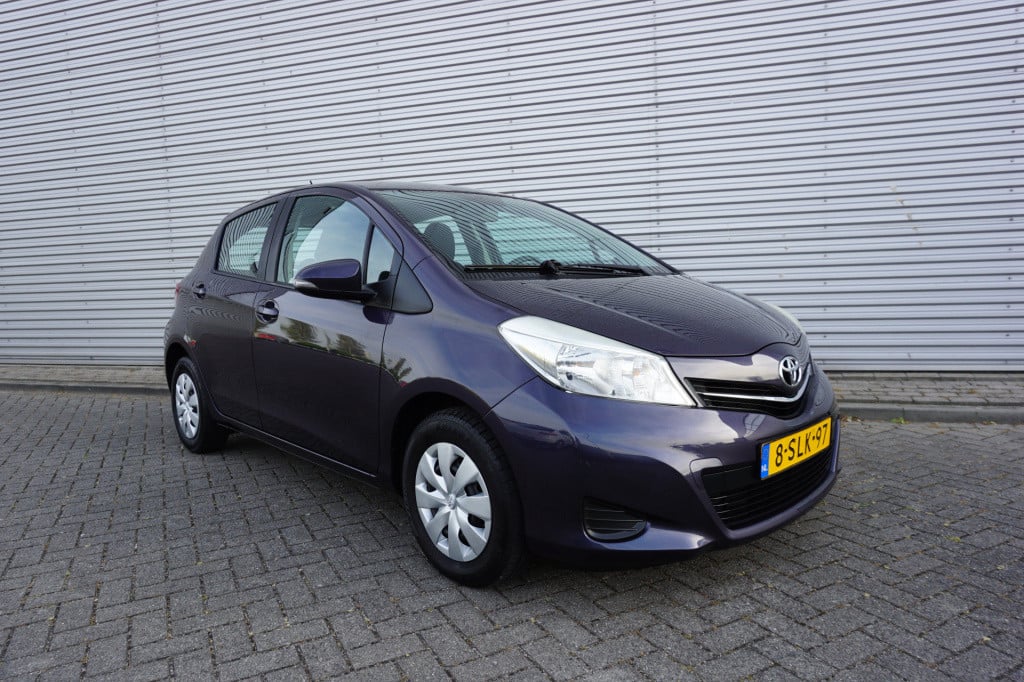 Toyota Yaris 1.0 vvt-i now airco / elektr. ramen / nap