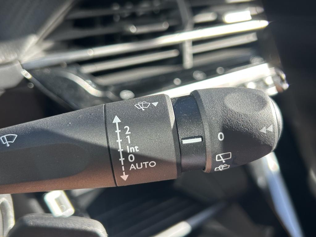 Peugeot 208 1.2 hybrid 100 e-dcs6 allure