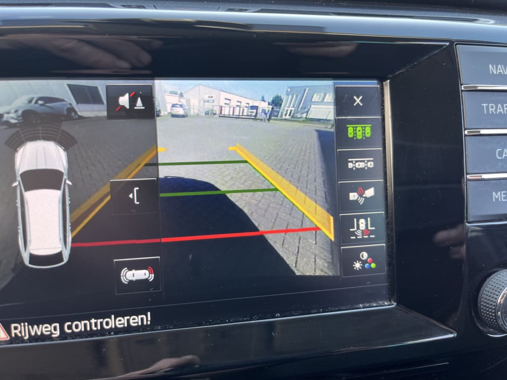 Skoda Superb combi 1.4 tsi act style business