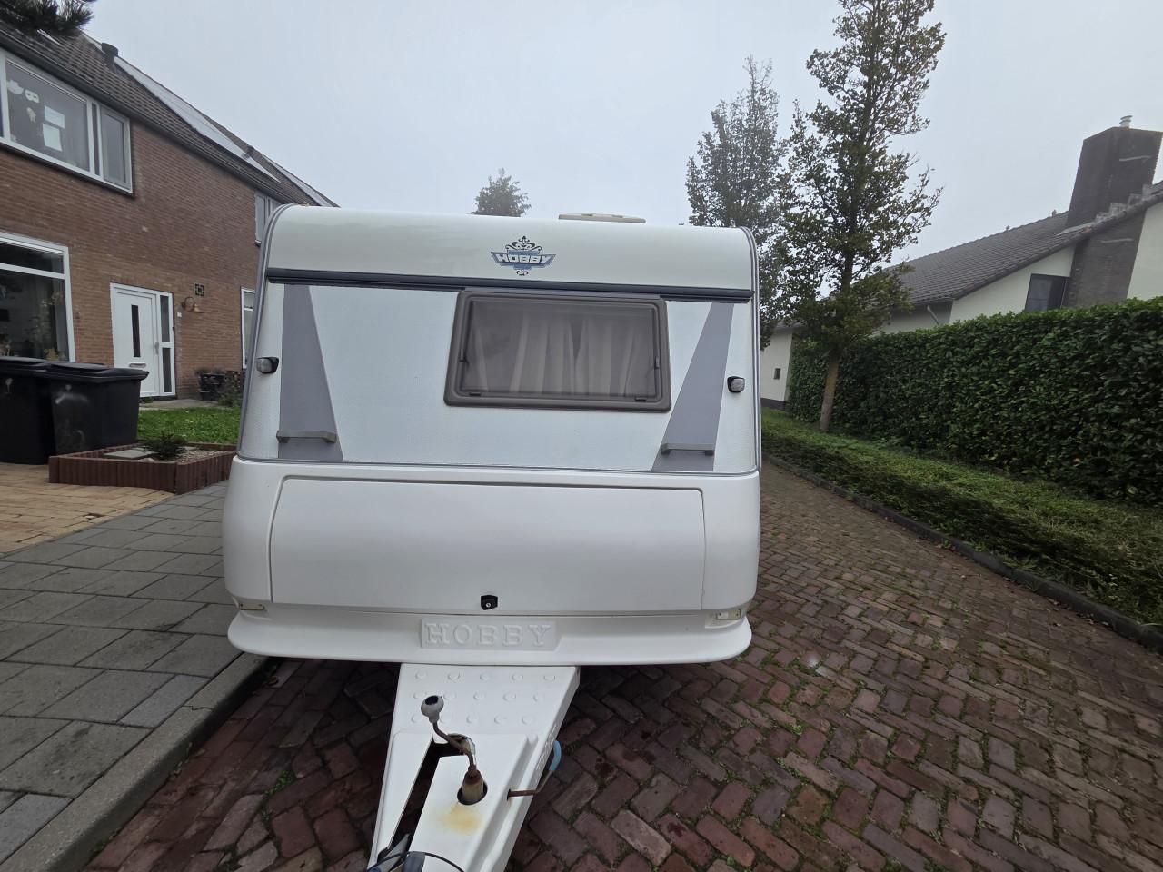 Hobby prestige 495 met voortent