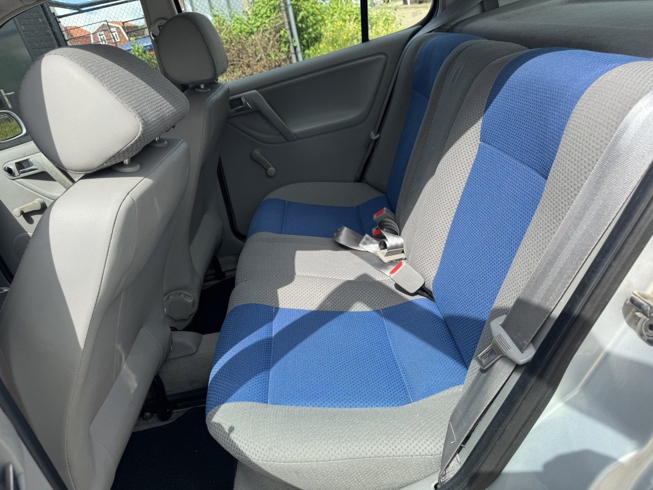 Volkswagen Polo 1.4 44KW 5DRS 2000 Grijs Apk Nap