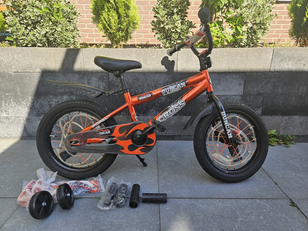 Jongensfiets oranje 16inch