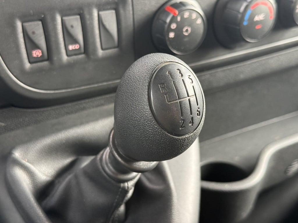 Renault Master t35 2.3 dci l2h2 energy | trekhaak | camera | airco | pdc