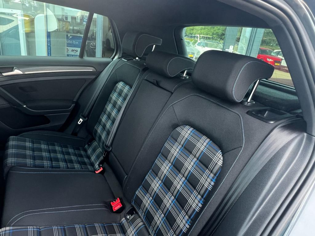Volkswagen Golf 1.4 tsi phev gte elektr. schuif/kanteldak, winterpakket enz