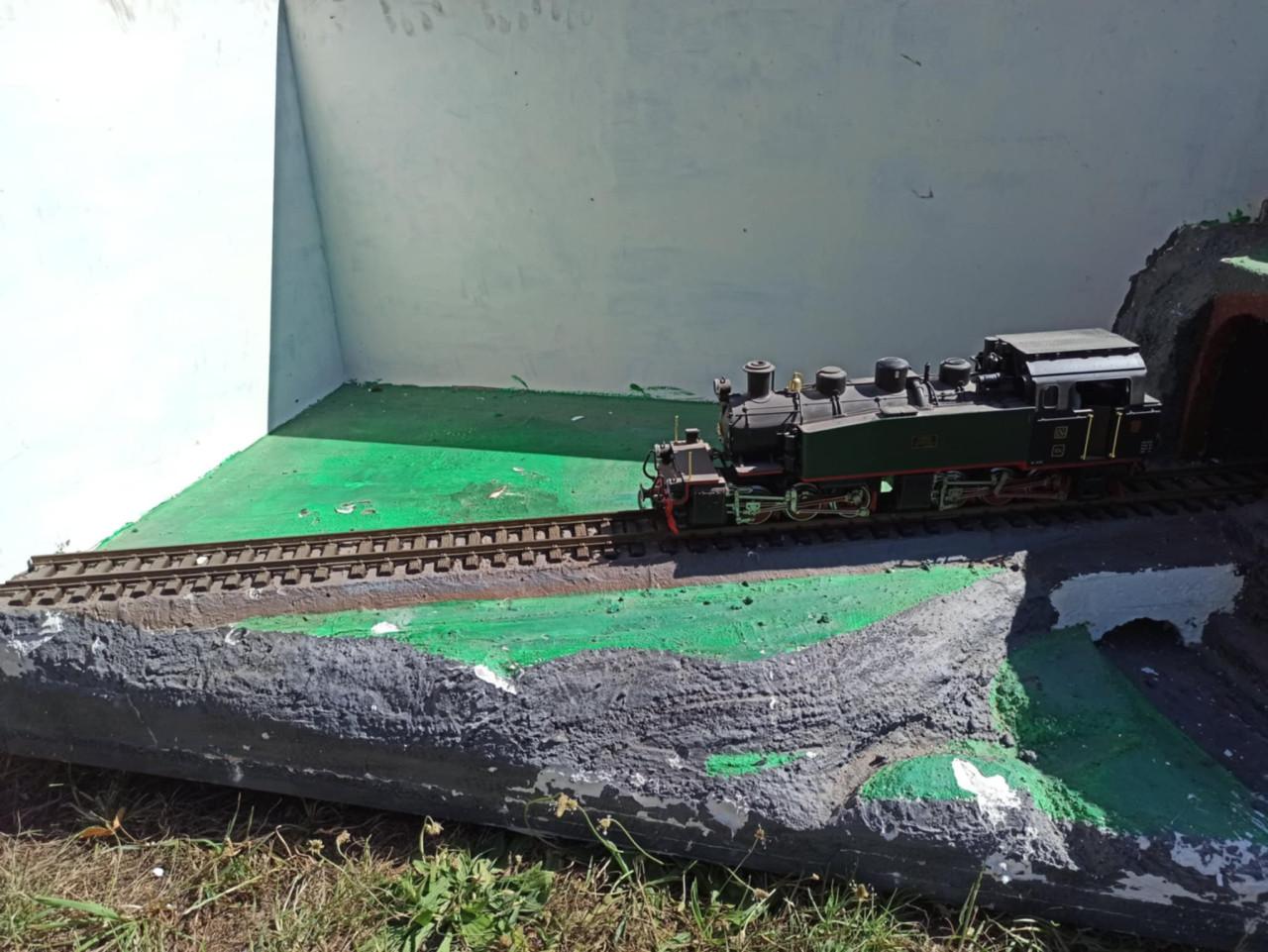 LGB diorama afm.  176cm lang, 72cm diep, 70cm hoog.