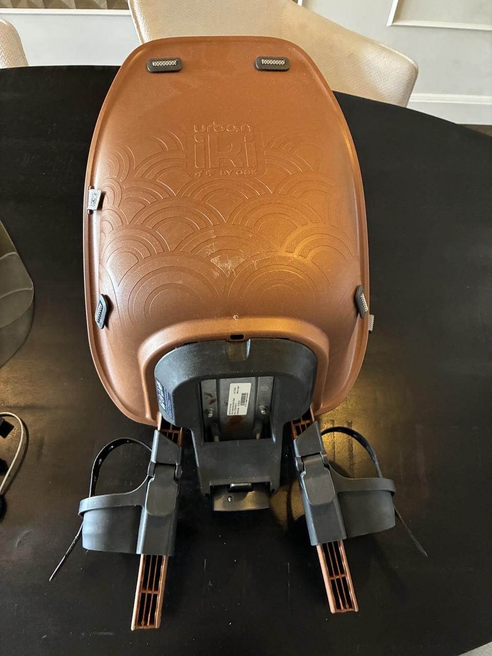 Urban iki voorzitje met slot, stuurtje en windscherm