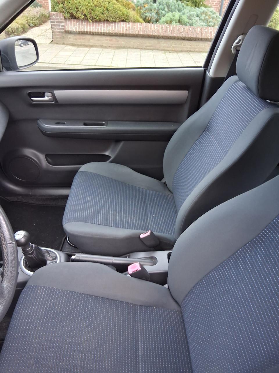 Nette Zwarte Suzuki Swift 2008 1300 comfort km.183000