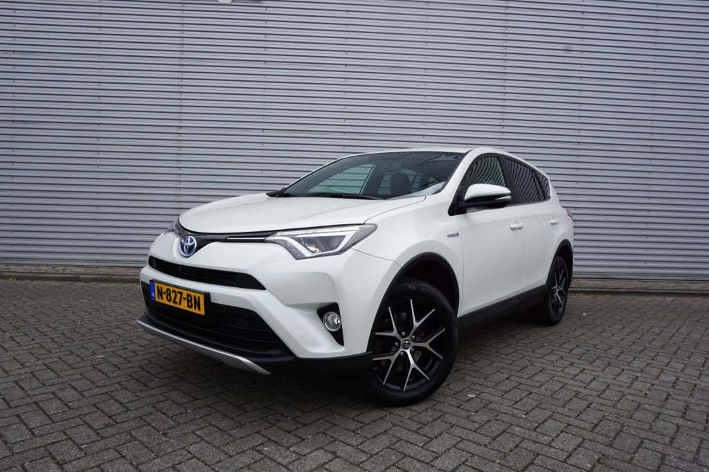 Toyota Rav4 2.5 hybrid awd style - automaat / climate / navi / cruise / ele