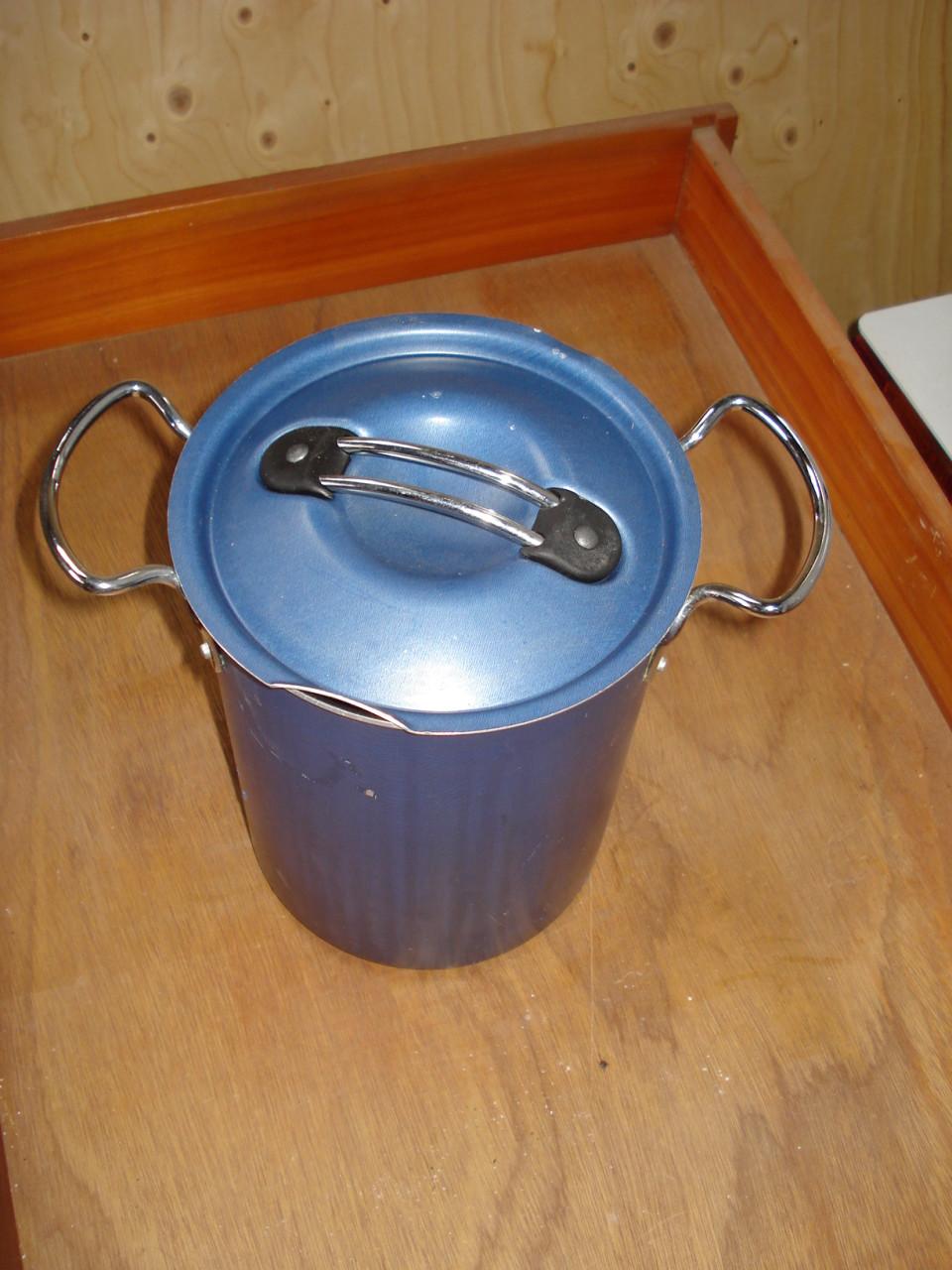 Pannenset Stella (rvs inductie )+  bak/braadpan+ overige pannen v.a.€2,00