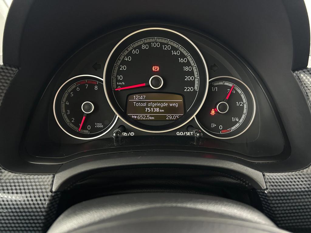 Volkswagen UP! occasion 1.0 bmt move up! | zwart | tweedehands volkswagen u