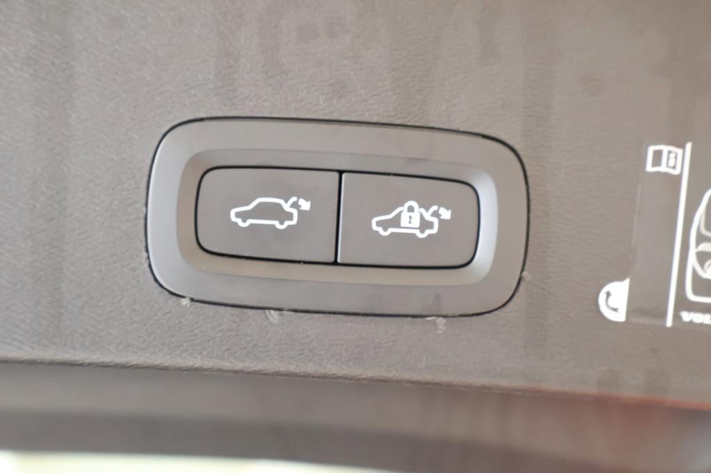 Volvo XC40 1.5 t5 recharge inscription|360 graden camera|lederen bekleding|