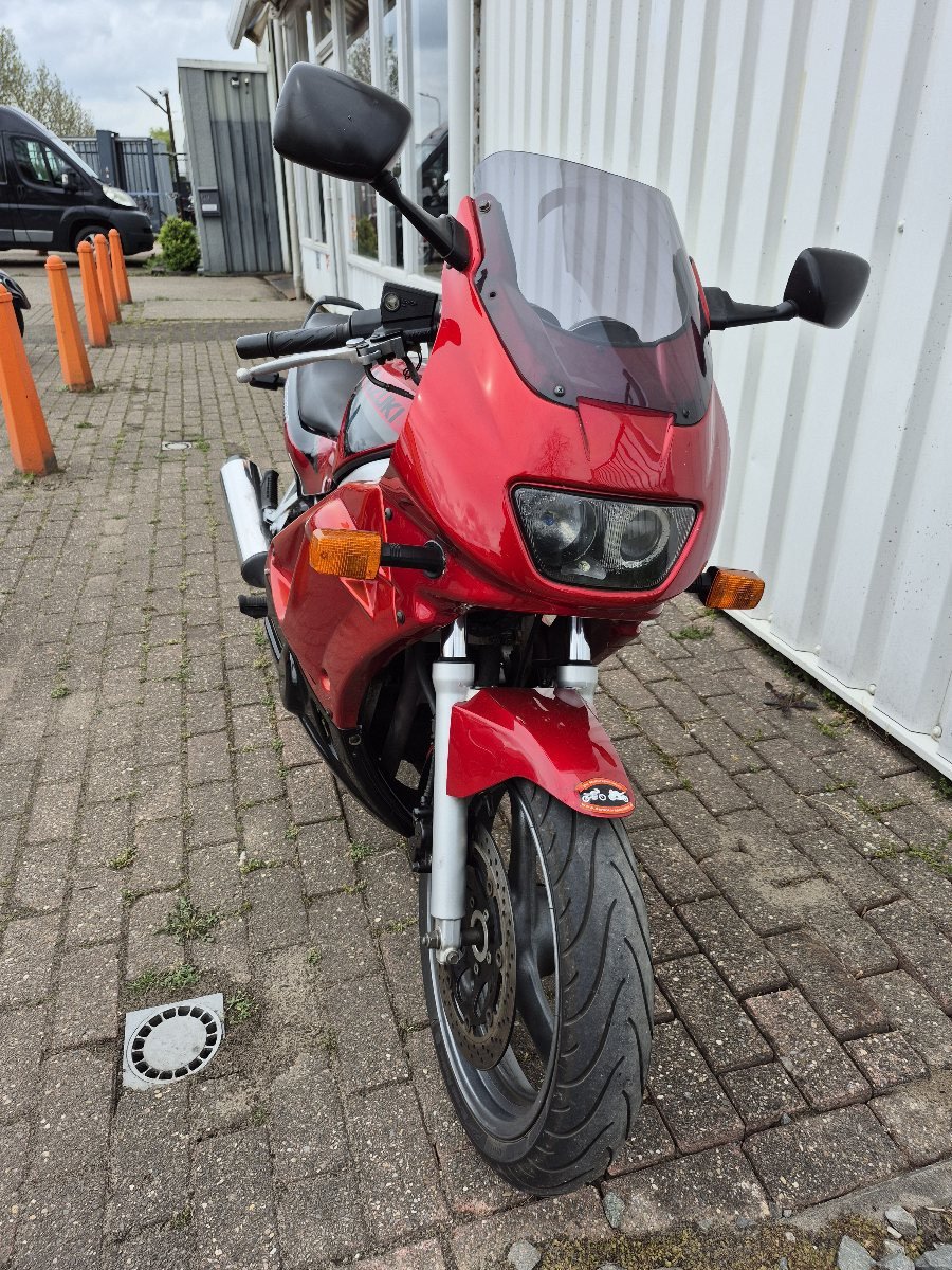 Suzuki GS500E Challenger, 35Kw