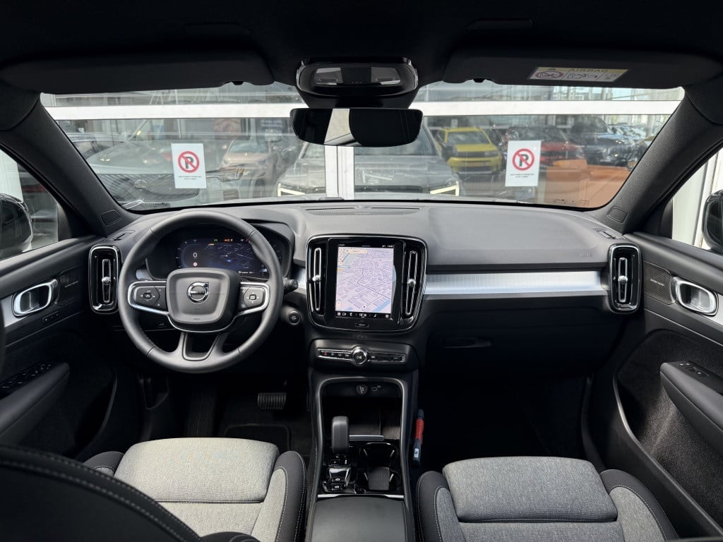Volvo XC40 2.0 b4 plus dark