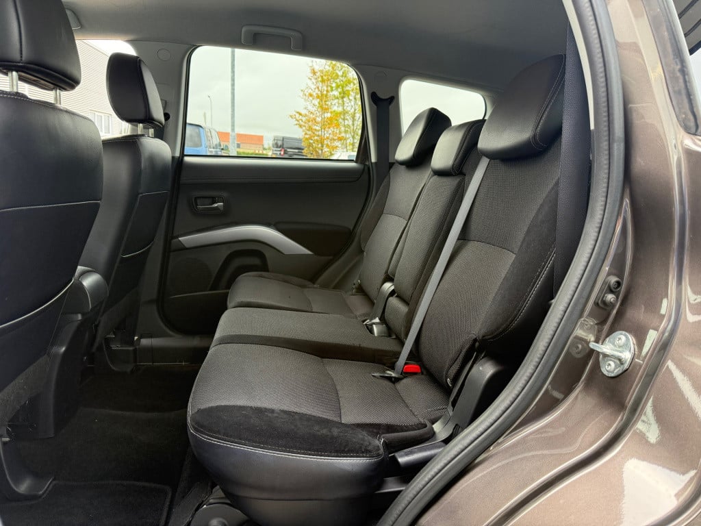 Mitsubishi Outlander 2.0 intro edition