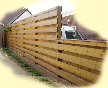 TUINPLANKEN - SCHUTTINGPLANKEN  GEIMPREGNEERD DIKTE 16 MM BREEDTE 14CM.