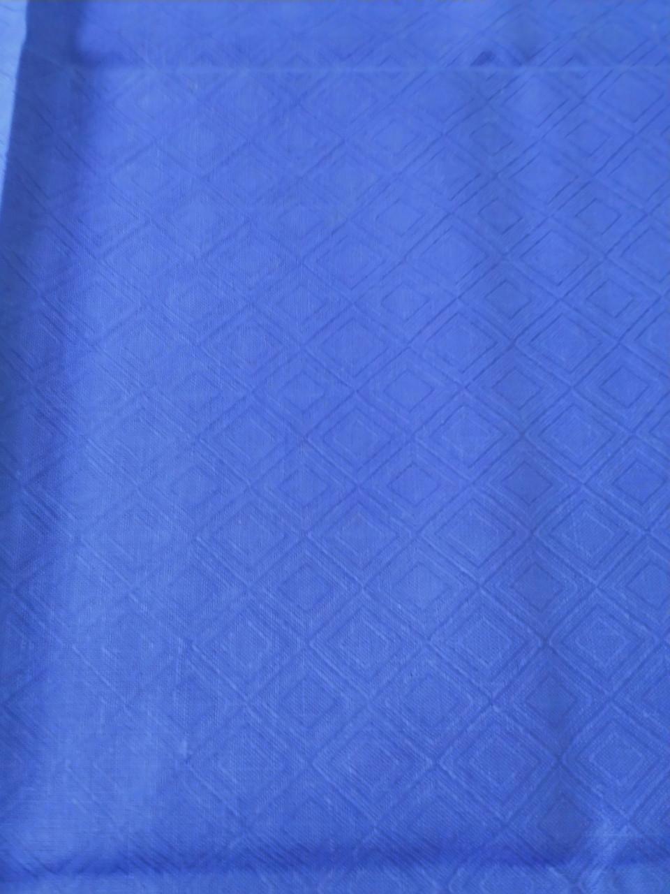 Nieuw: blauw tafelkleed/laken met motiefje