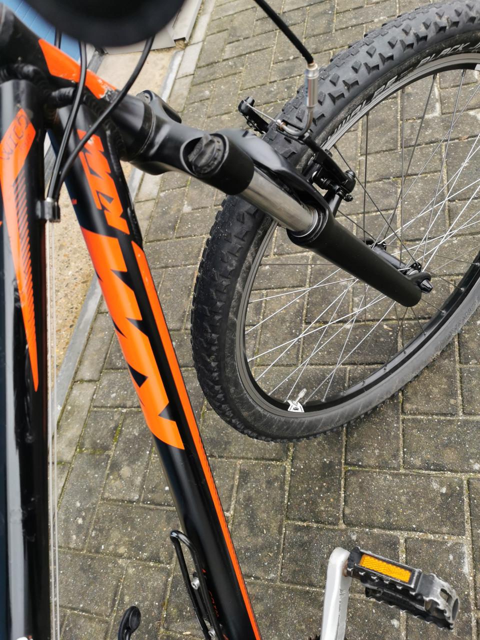 STOERE KTM MOUNTAINBIKE