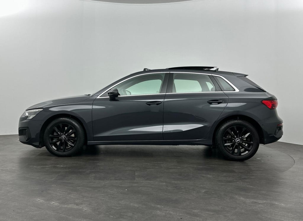 Audi A3 sportback 35 tfsi s-line pano matrix leder carplay