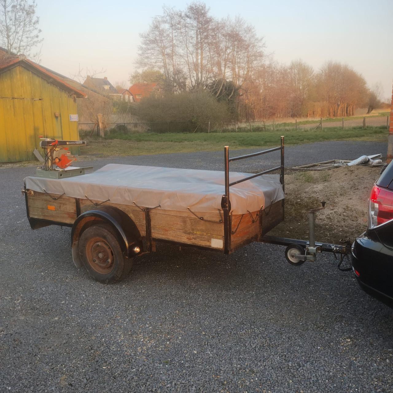 Saris aanhangwagen