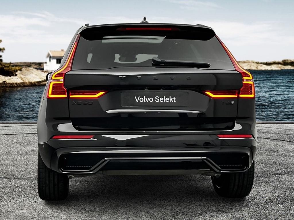 Volvo XC60 t6 398pk recharge black edition ultra| pano| 360camera| adap.cru