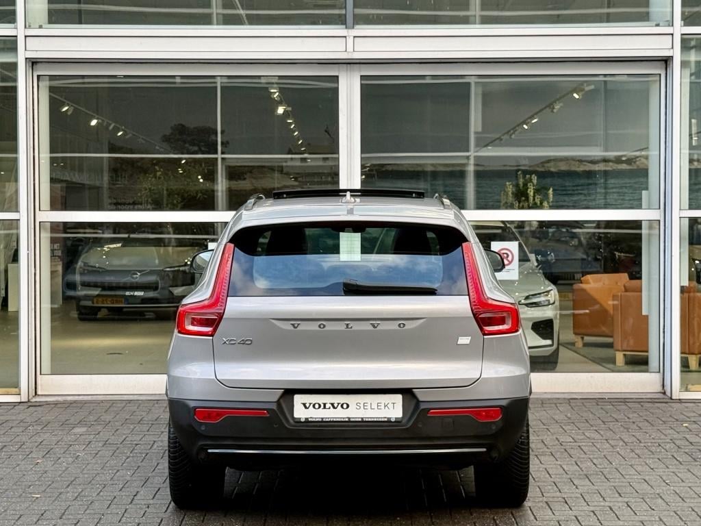Volvo XC40 recharge ultra 252pk/ 70 kwh| panodak| 360camera| trekhaak