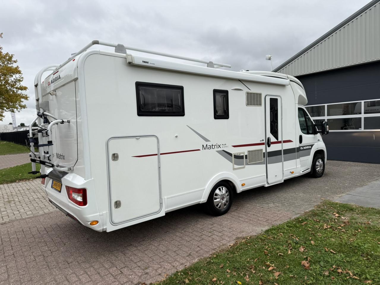 Adria Matrix Plus M670SC - Luxe gezinscamper vol comfort en vrijheid!