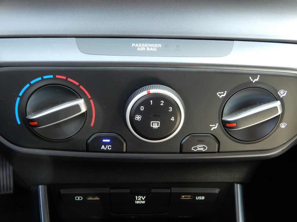 Hyundai I 20 1.0 t-gdi mhev comfort smart | navigaite | 1e eigenaar | deale