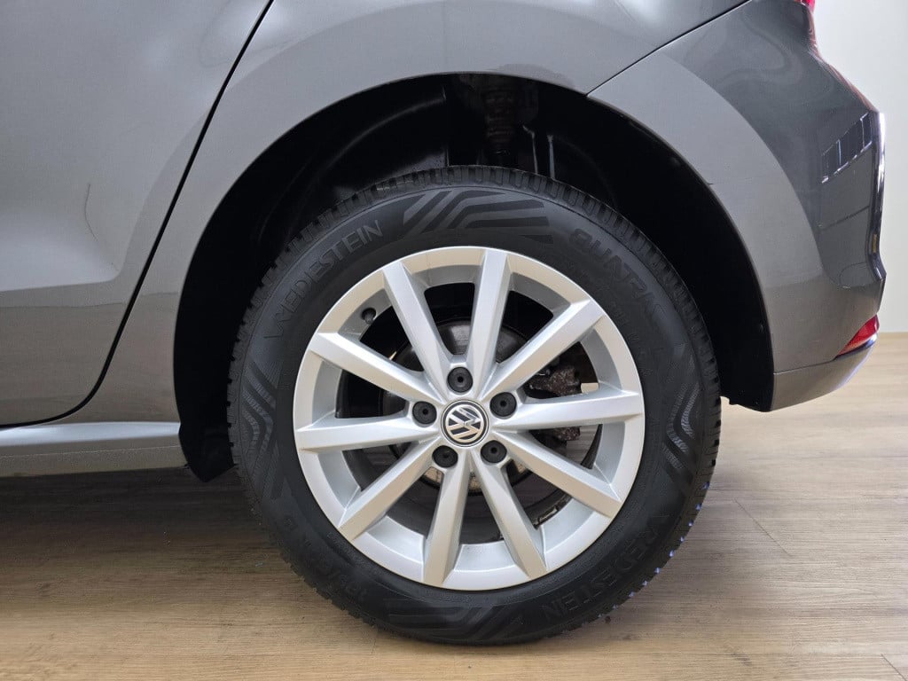 Volkswagen Polo occasion 1.2 tsi highline automaat met trekhaak en cruiseco