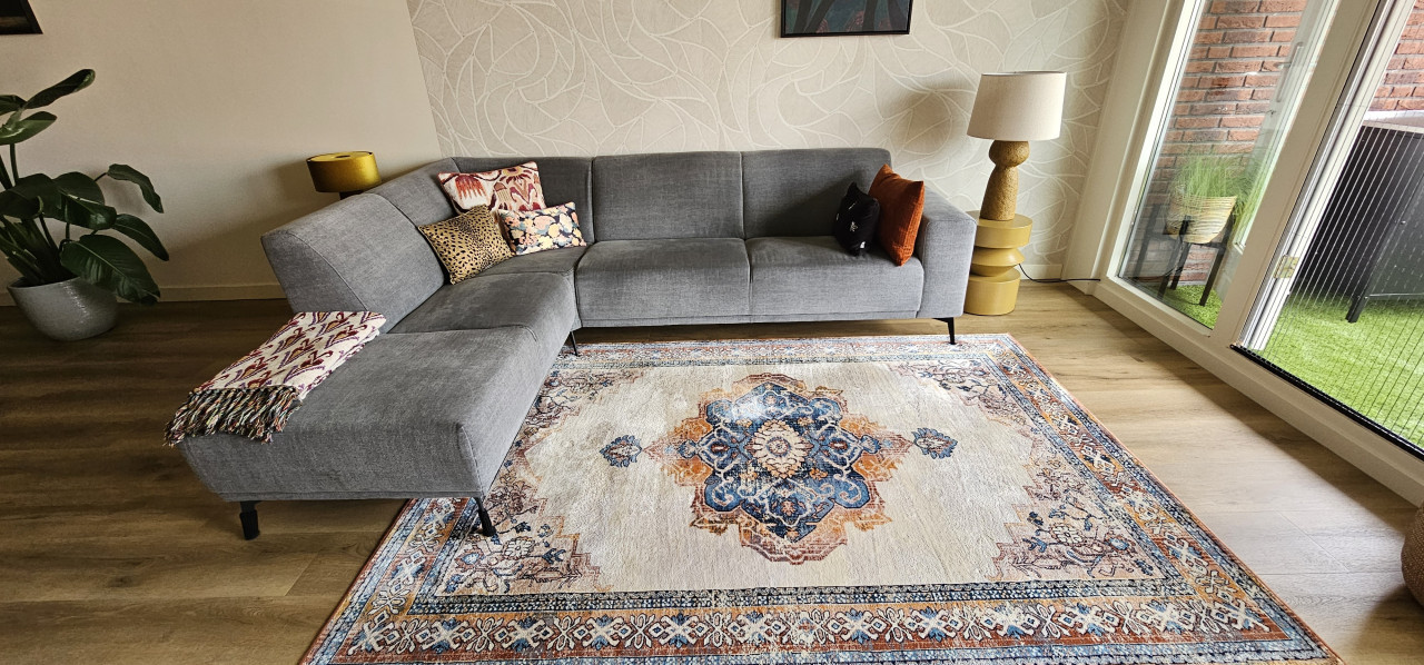 Vloerkleed Dutchbone "Mahal"