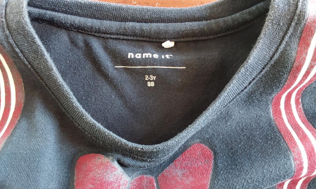 Donkerblauwe longsleeve van het merk Name it in maat 98