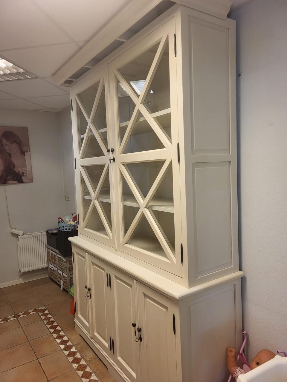 Kast