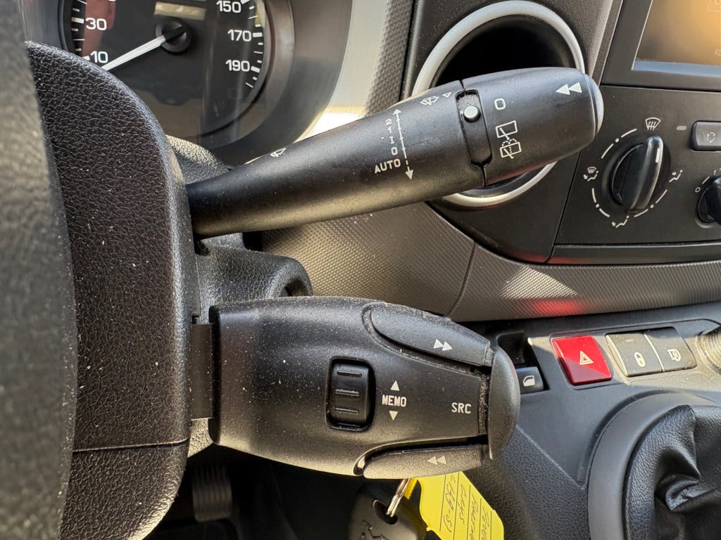 Peugeot Partner 120 1.6 bluehdi 75 l1 premium pack
