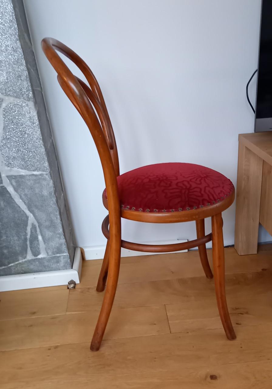 Thonetstoel plus mooie spiegel