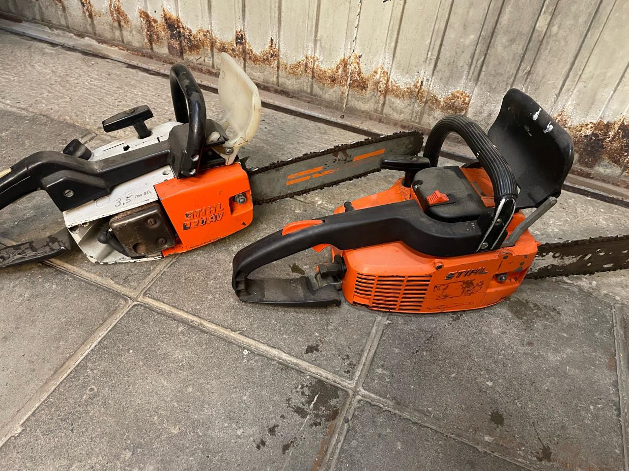 2 oude stihl kettingzagen