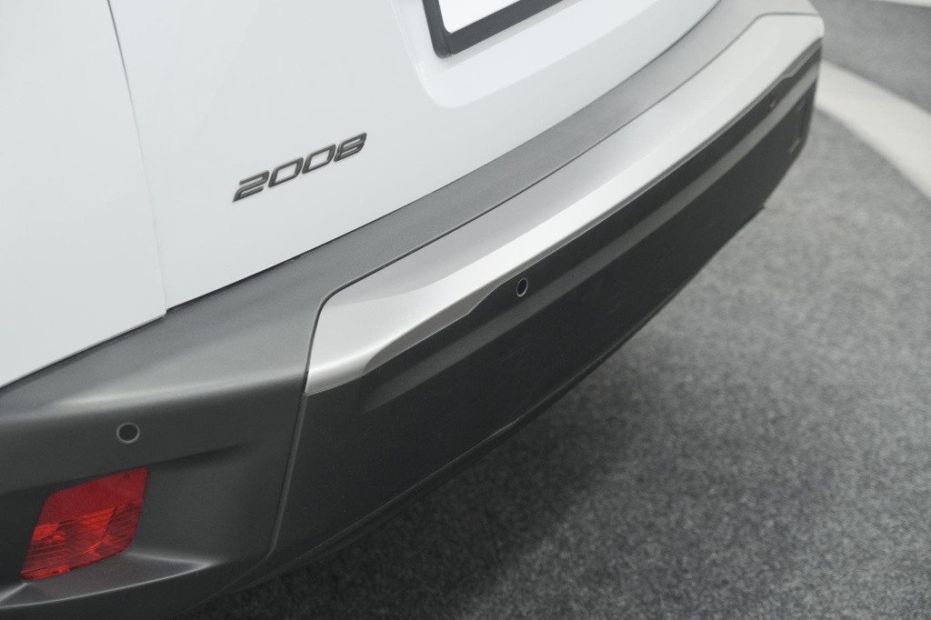 Peugeot 2008 puretech 100 allure | 360 camera | dodehoekdetectie | navigati