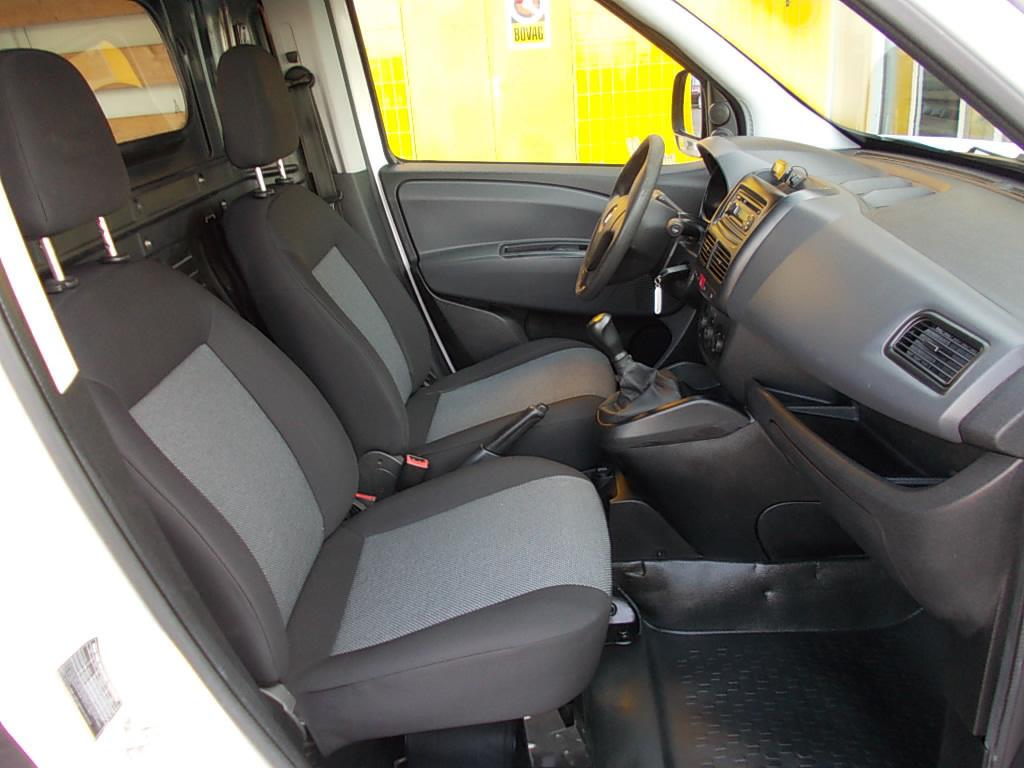 Fiat Doblo 1.3 jtd 90pk multijet 91000km airco, sch.deur