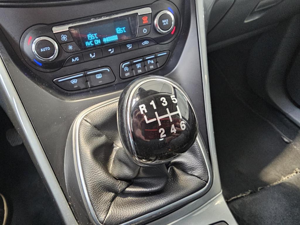 Ford C-max 1.0 titanium