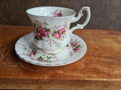 Royal Albert Lavender Rose kop en schotel