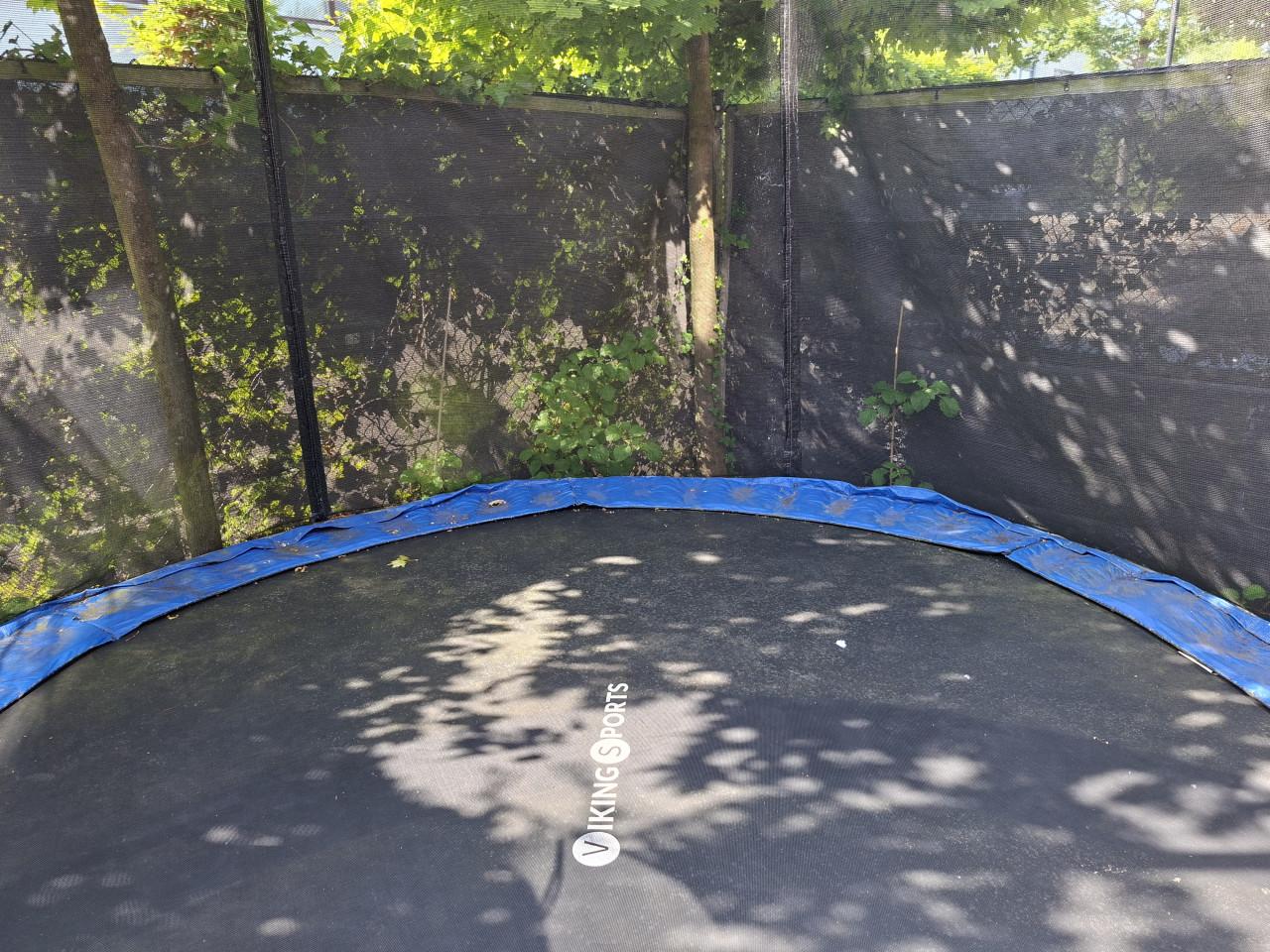 Trampoline