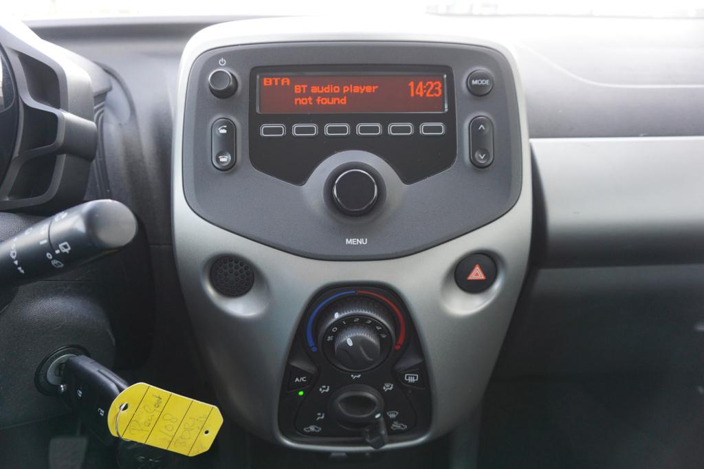 Peugeot 108 1.0 vti active airco / elektr. ramen / nap