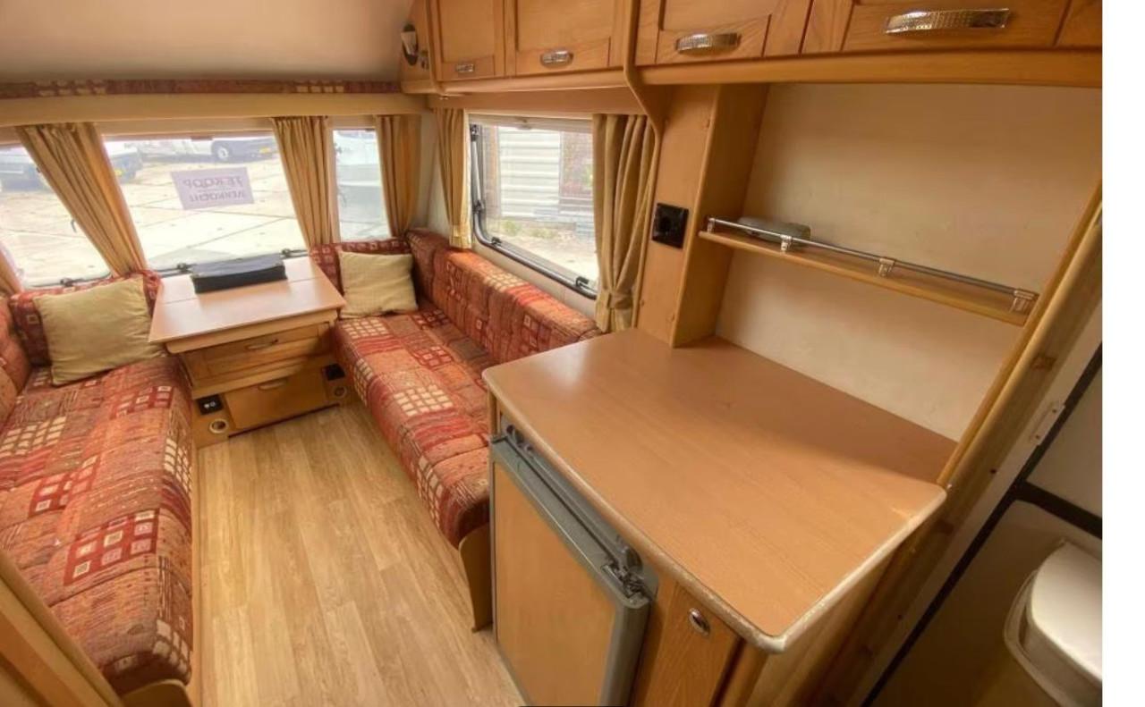 Elddis Avante 362