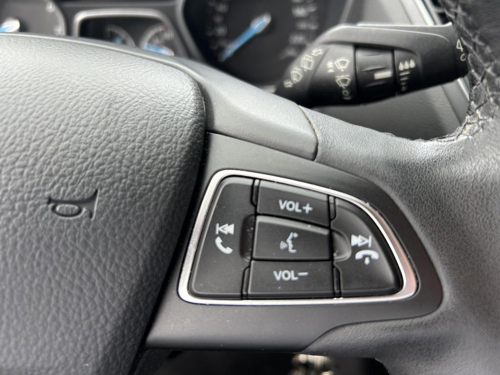 Ford C-max 1.5 titanium mooie staat|lage km stand