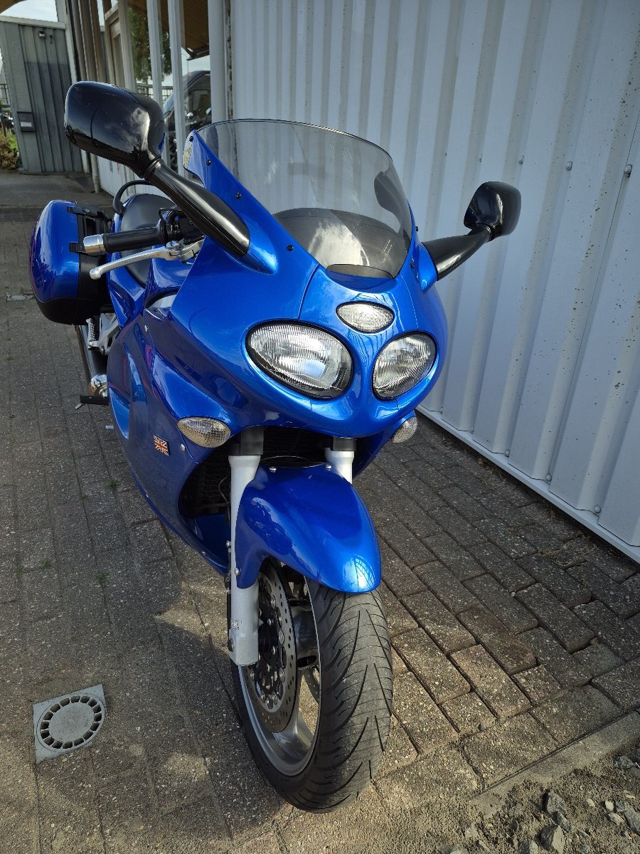 Triumph Sprint 955i uit 2005, sportieve toermotor