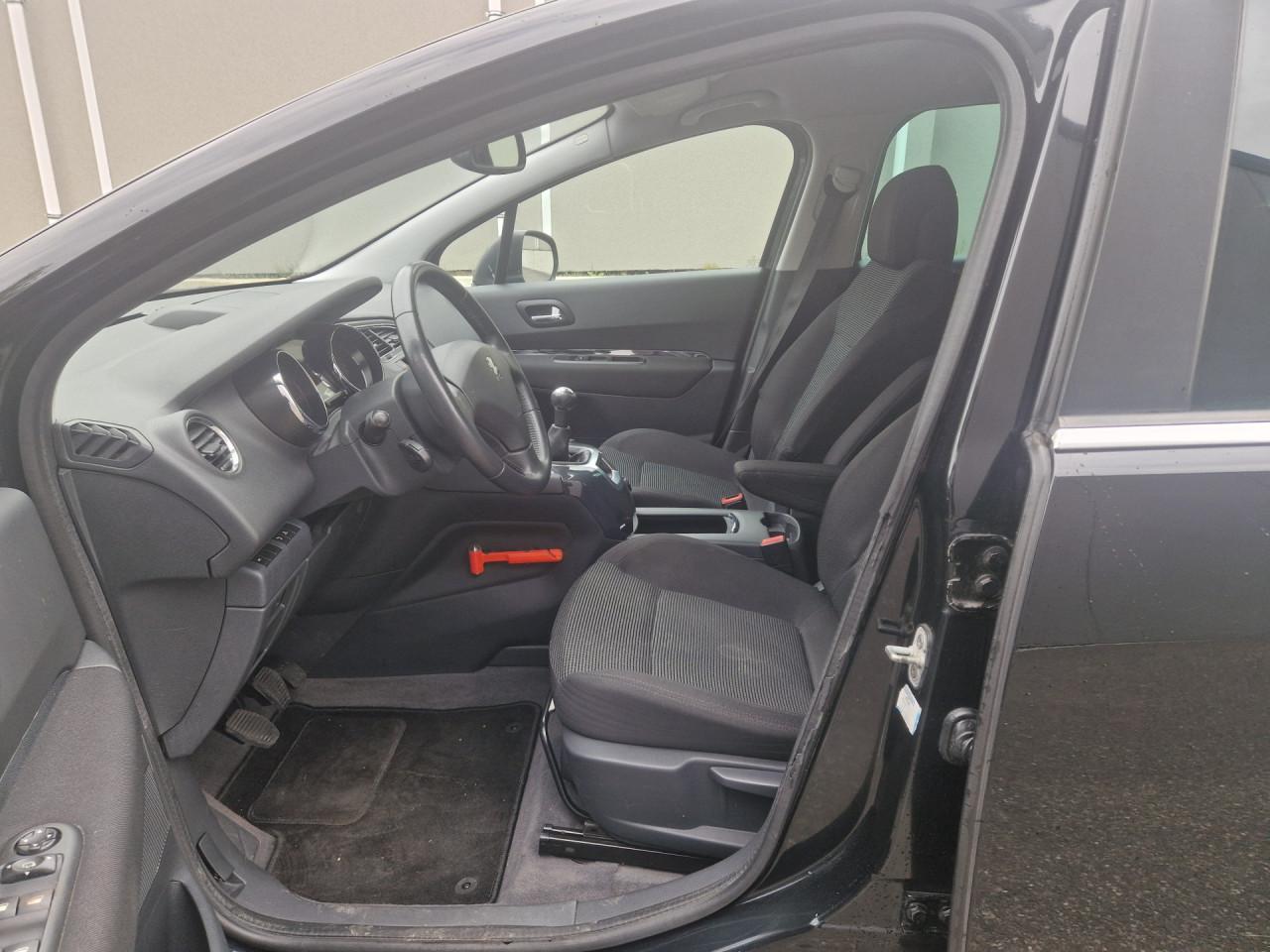 Peugeot 5008 1.6 VTi Blue Lease 5p.