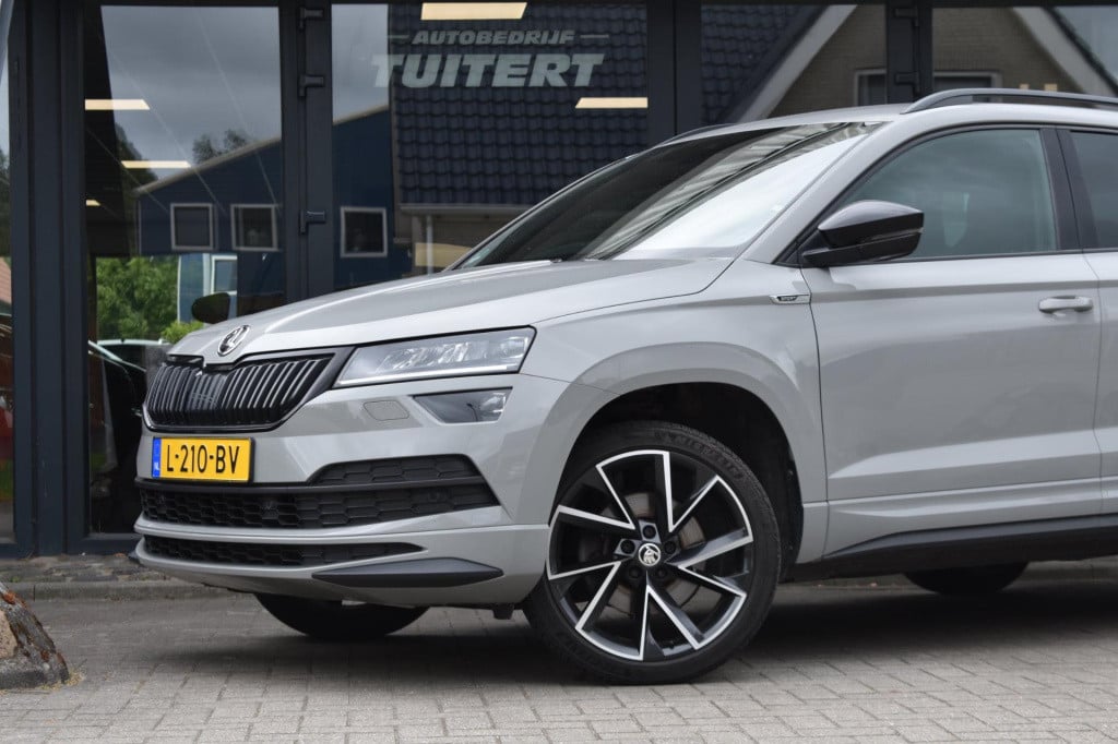 Skoda Karoq 1.5 tsi act sportline | trekhaak | canton | virtual cockpit | a