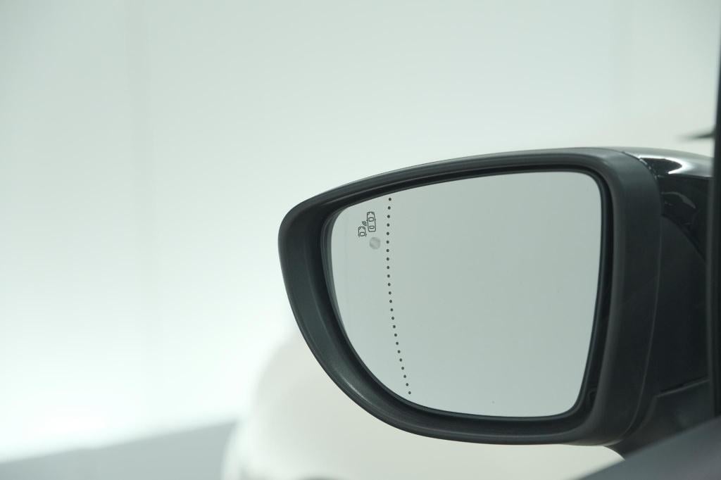 Renault Captur tce 120 edc intens | camera | dodehoekdetectie | navigatie |