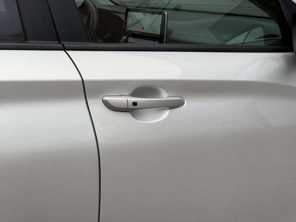 Hyundai Kona ev fashion 64 kwh soh 97%, 3-fase lader