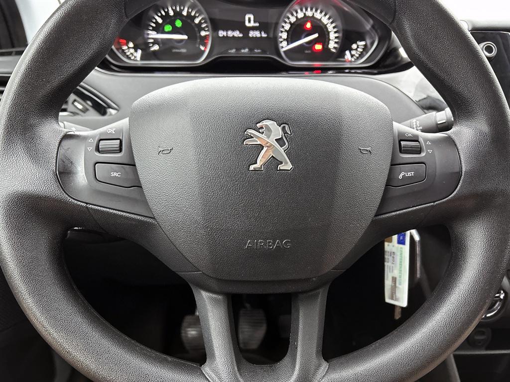 Peugeot 208 82 pk active | rijklaar | trekhaak | navigatie | apple carplay 